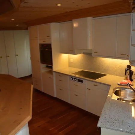 シュトーツハルテン 2.5 グリヴァレント Ag アパート *