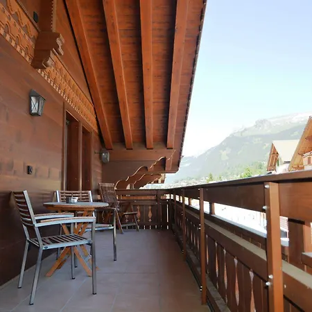 アパート シュトーツハルテン 2.5 グリヴァレント Ag *